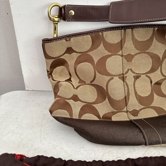 Coach 10627 Black Gray Jacquard Signature Canvas Bucket Bag Tote Purse - Picture 4 of 16